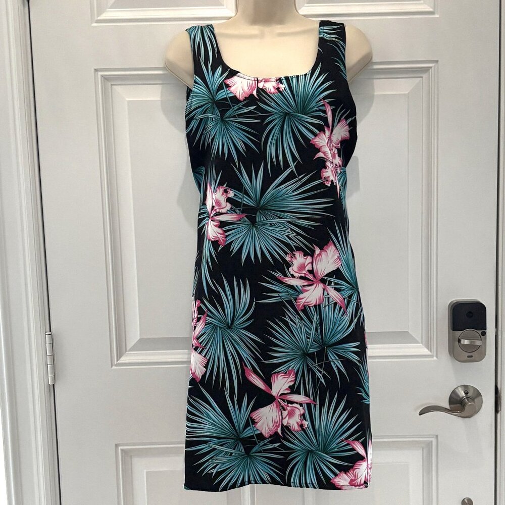Black Tropical Floral Dress by Looking Good